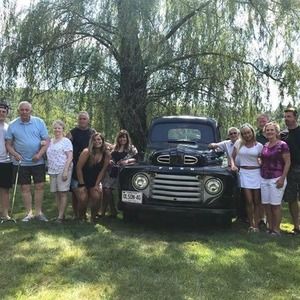 Meet your Posher, Laurel e.